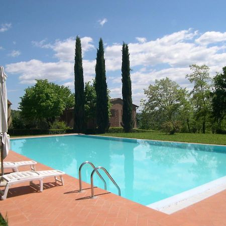 Appartamenti Avanella A 150 Mt Dalla Piscina 150 Mt From Swimming Pool チェルタルド エクステリア 写真