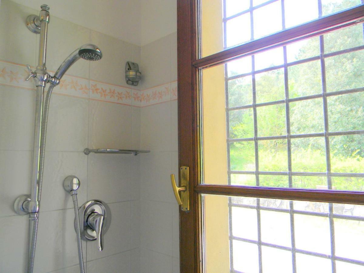 Appartamenti Avanella A 150 Mt Dalla Piscina 150 Mt From Swimming Pool チェルタルド エクステリア 写真